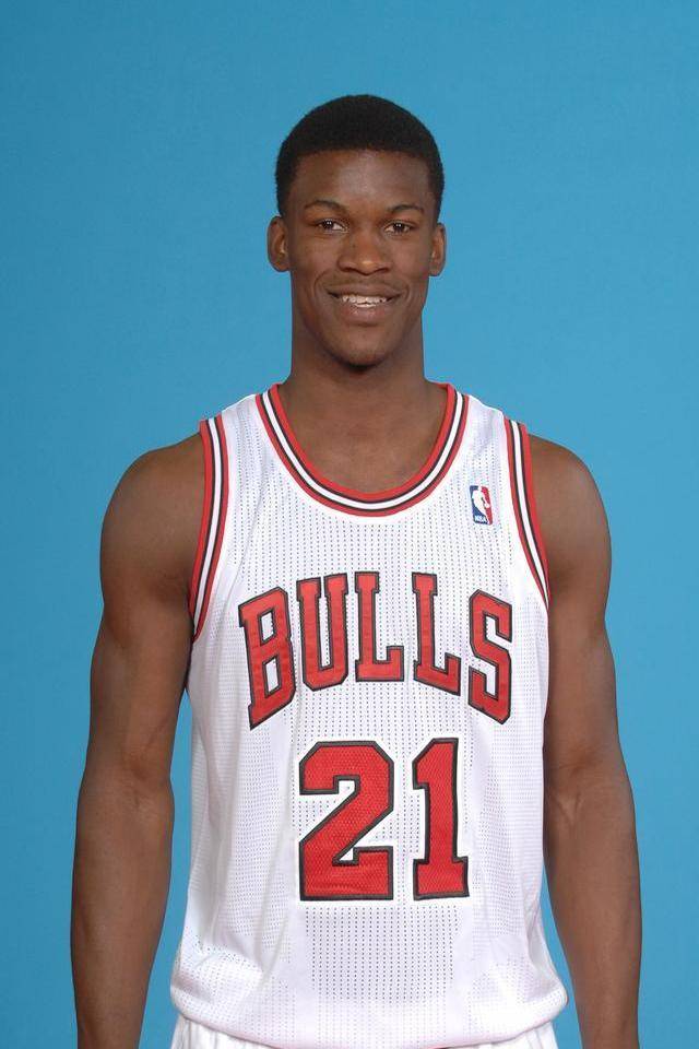 亚冠冲刺阶段走向成谜；密尔沃基雄鹿迎来里程碑；球迷炸锅；医务组通报恢复的简单介绍-九游彩票