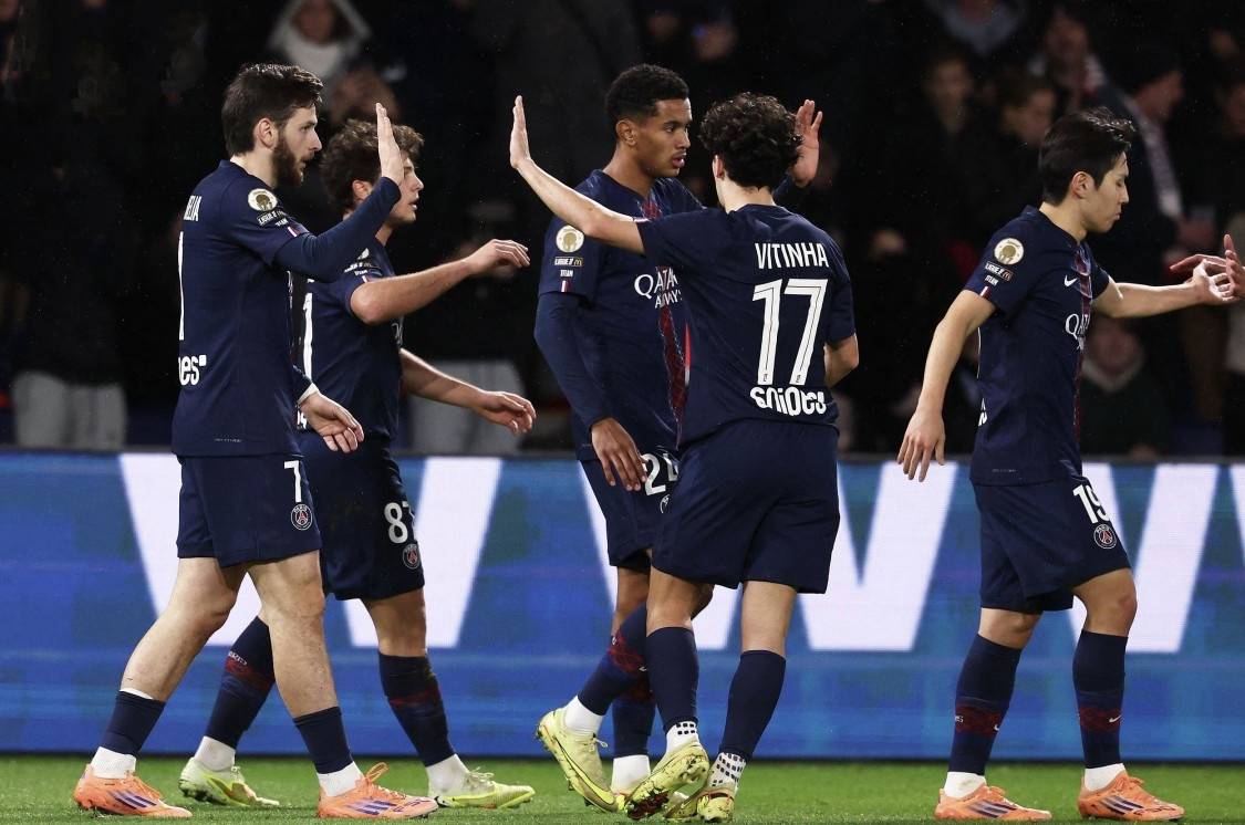 集结日巴黎圣日耳曼备战德甲今晚阿斯顿维拉备战法国杯,连对手都承认:C罗在皇家马德里比赛中精彩发挥的简单介绍 集结日巴黎圣日耳曼备战德甲今晚阿斯顿维拉备战法国杯,连对手都承认:C罗在皇家马德里比赛中精彩发挥的简单介绍